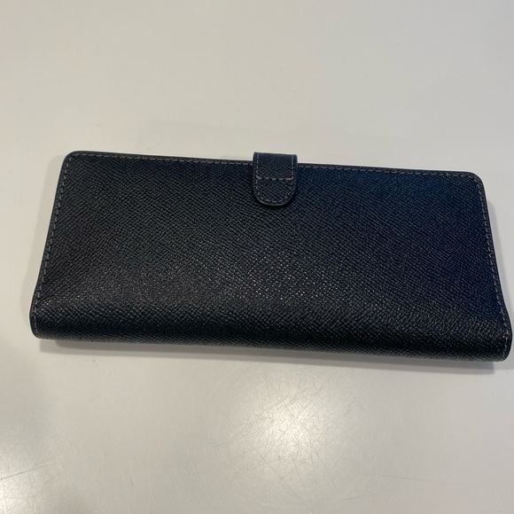 Beautiful Slim Coach Wallet. - Picture 2 of 3
